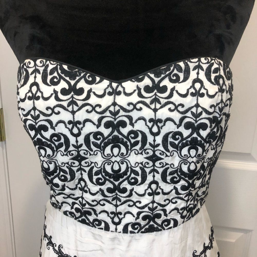 WHBM black white strapless belt sash dress size 6 - Picture 3 of 14